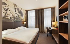 Hotel Lucia